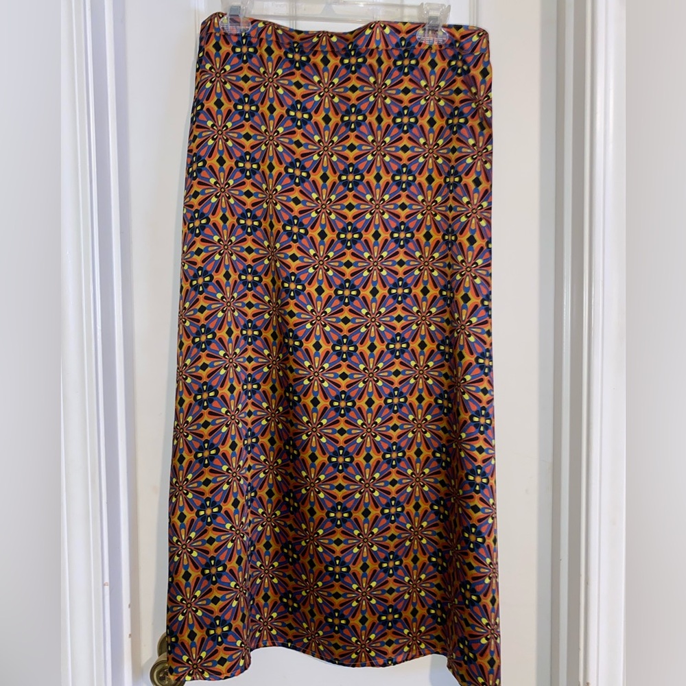 Ivy Jane Multicolor Patterned Maxi Skirt‎